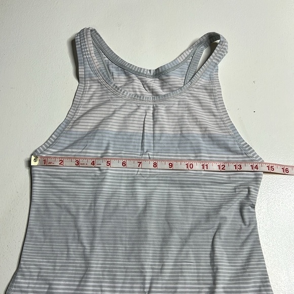 Lululemon Think Fast Tank in Om Stripe Heathered Silver Spoon Multi - Picture 6 of 9